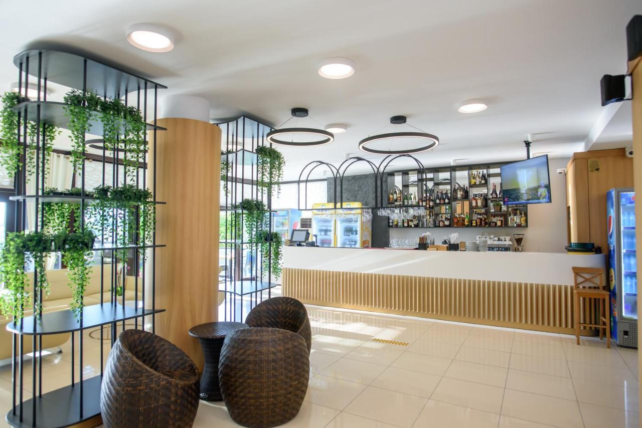 Hotel Tomis Mamaia Exteriér fotografie